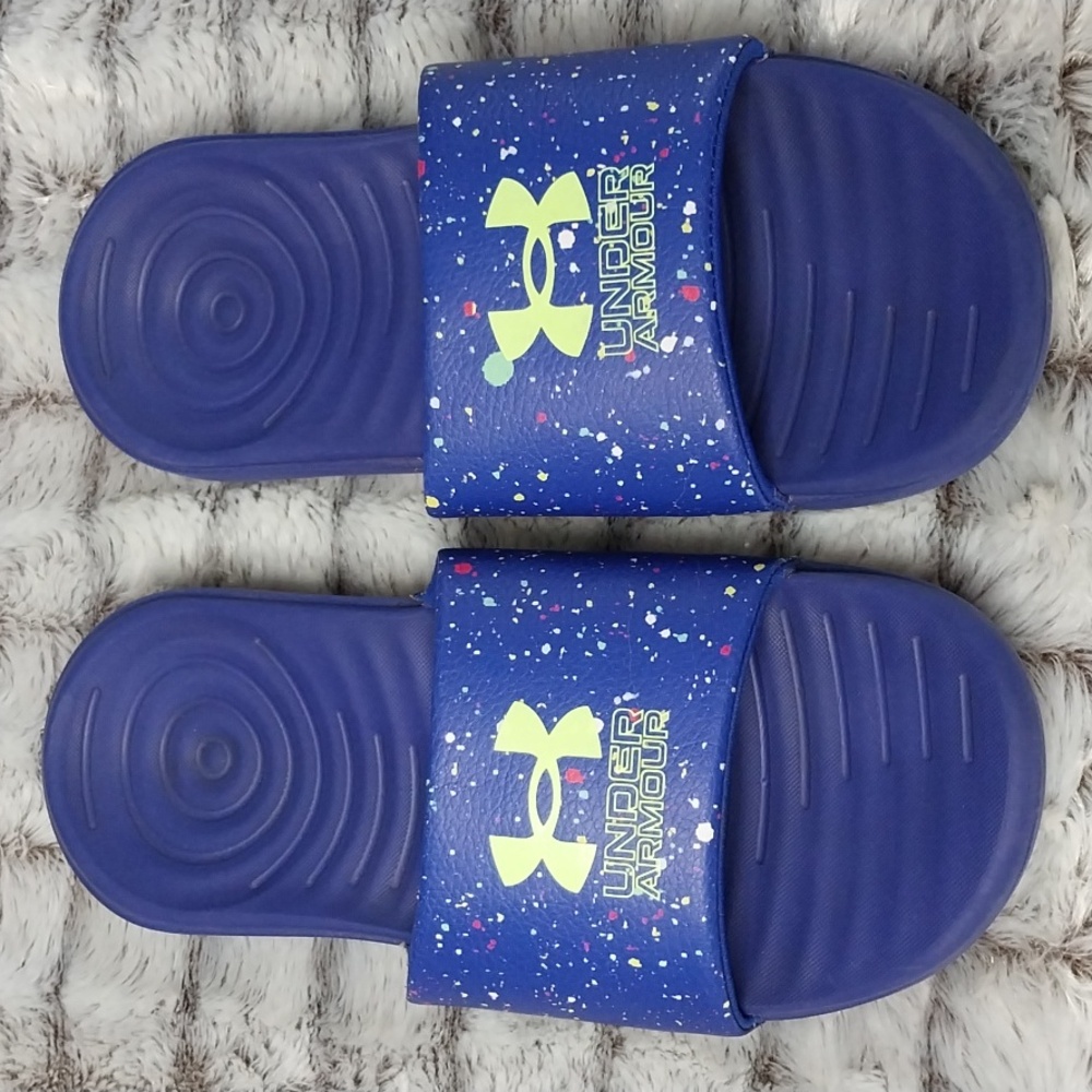 Under Armour 4Y Boys Blue, Green Slip-on Sandals